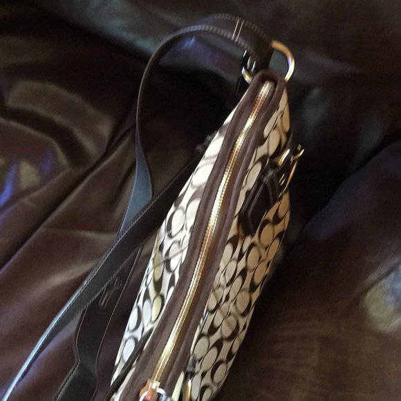 Authentic Coach Crossover bag - Picture 5 of 6